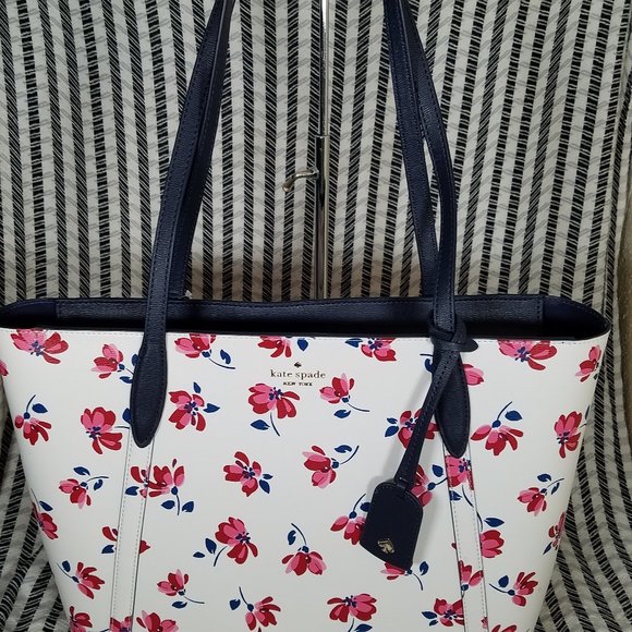 MAKE AN OFFER kate spade Cara Garden Toss Multi Floral New White Condition NWT - Picture 4 of 14